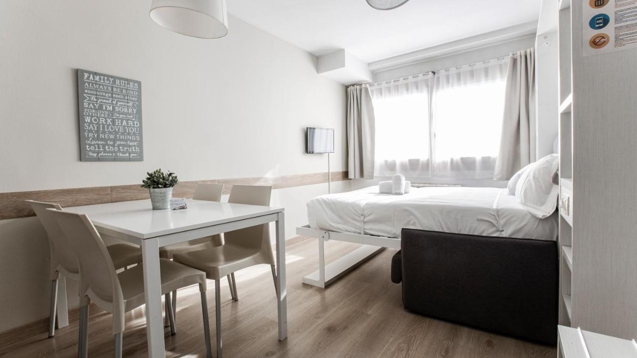 Outdoor Apartaments - Basecamp أندورا لا فيلا المظهر الخارجي الصورة